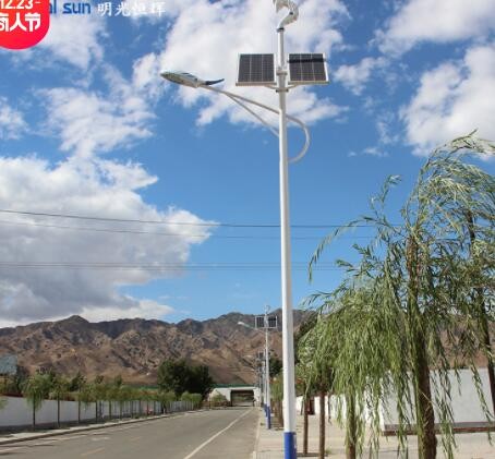 太陽能路燈戶外防水庭院燈家用led 新農村室外大功率工程高桿路燈